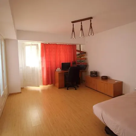 Sunshine 3 Bedrooms Near Arena Nationala Апартаменты Бухарест