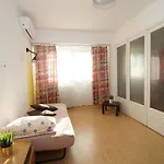 דירה Sunshine 3 Bedrooms Near Arena Nationala