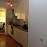 アパート Sunshine 3 Bedrooms Near Arena Nationala ブカレスト
