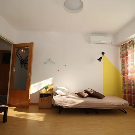 דירה Sunshine 3 Bedrooms Near Arena Nationala בוקרשט